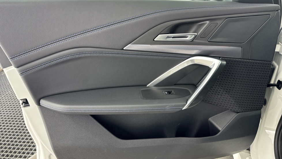 BMW iX1 150kW eDrive20 M Sport 65kWh 5dr Auto Electric Estate - Image 34