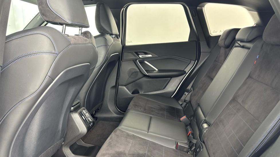 BMW iX1 150kW eDrive20 M Sport 65kWh 5dr Auto Electric Estate - Image 38