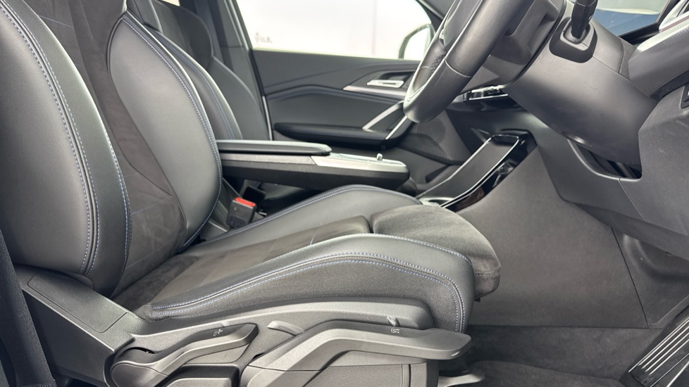 BMW iX1 150kW eDrive20 M Sport 65kWh 5dr Auto Electric Estate - Image 45
