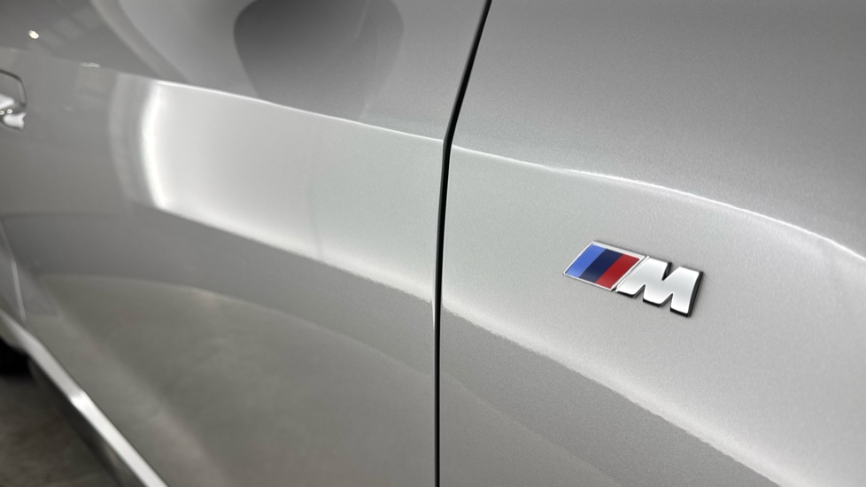 BMW X1 sDrive 20i MHT M Sport 5dr Step Auto Petrol Estate - Image 32