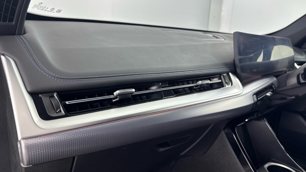 BMW X1 sDrive 20i MHT M Sport 5dr Step Auto Petrol Estate - Image 36