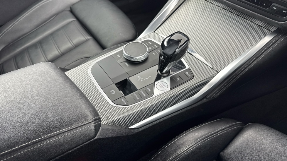 BMW 4 Series 420d MHT M Sport 2dr Step Auto Diesel Coupe - Image 10