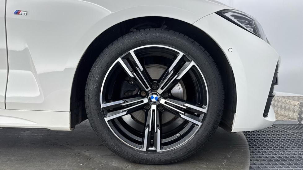 BMW 4 Series 420d MHT M Sport 2dr Step Auto Diesel Coupe - Image 14