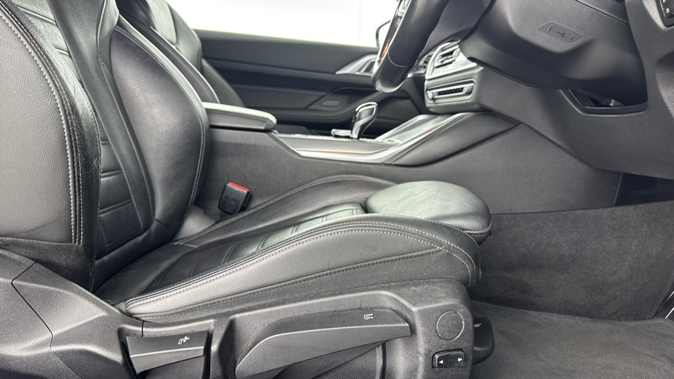 BMW 4 Series 420d MHT M Sport 2dr Step Auto Diesel Coupe - Image 40