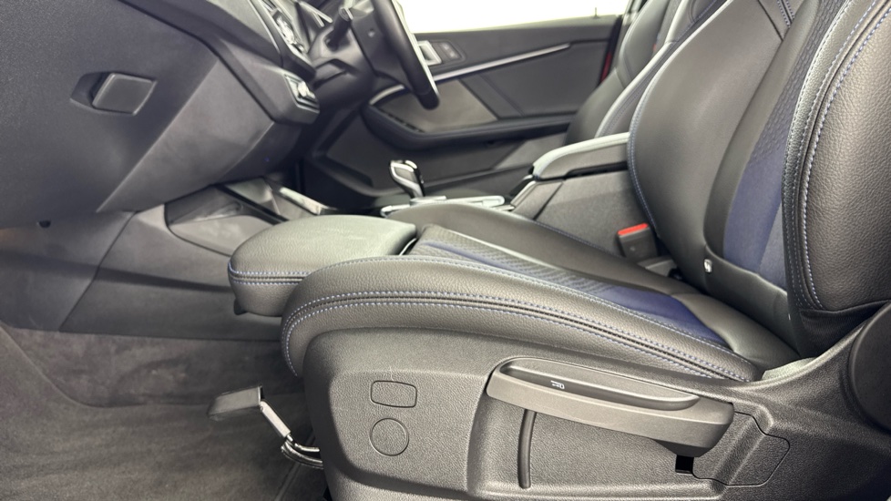 BMW 2 Series 218i [136] M Sport 4dr DCT Petrol Saloon - Image 34