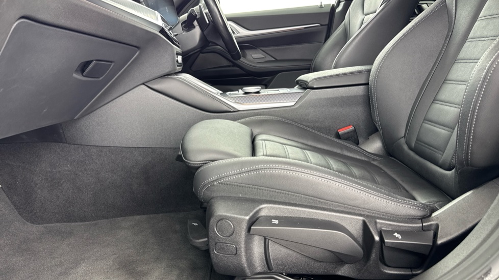 BMW 4 Series 420i M Sport 5dr Step Auto [Tech/Pro Pack] Petrol Hatchback - Image 34