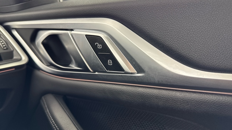 BMW 4 Series 420i M Sport 5dr Step Auto [Tech/Pro Pack] Petrol Hatchback - Image 53