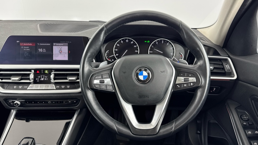 BMW 3 Series 320i xDrive SE 4dr Step Auto Petrol Saloon - Image 5