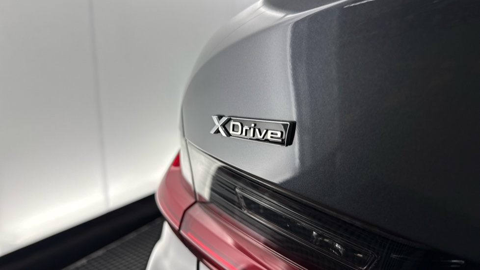 BMW 3 Series 320i xDrive SE 4dr Step Auto Petrol Saloon - Image 25