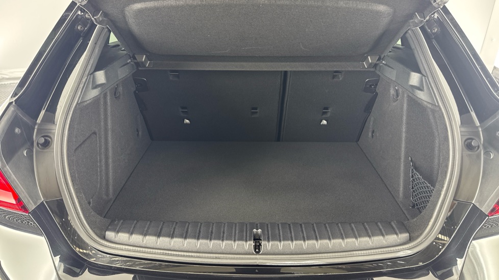 BMW 1 Series 118i [136] M Sport 5dr Step Auto [LCP/Tech pk] Petrol Hatchback - Image 13
