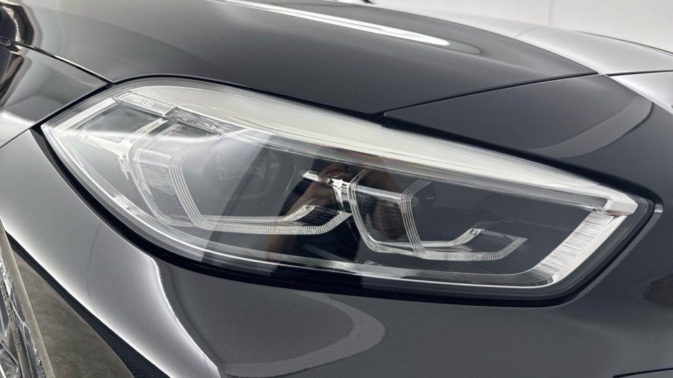 BMW 1 Series 118i [136] M Sport 5dr Step Auto [LCP/Tech pk] Petrol Hatchback - Image 23