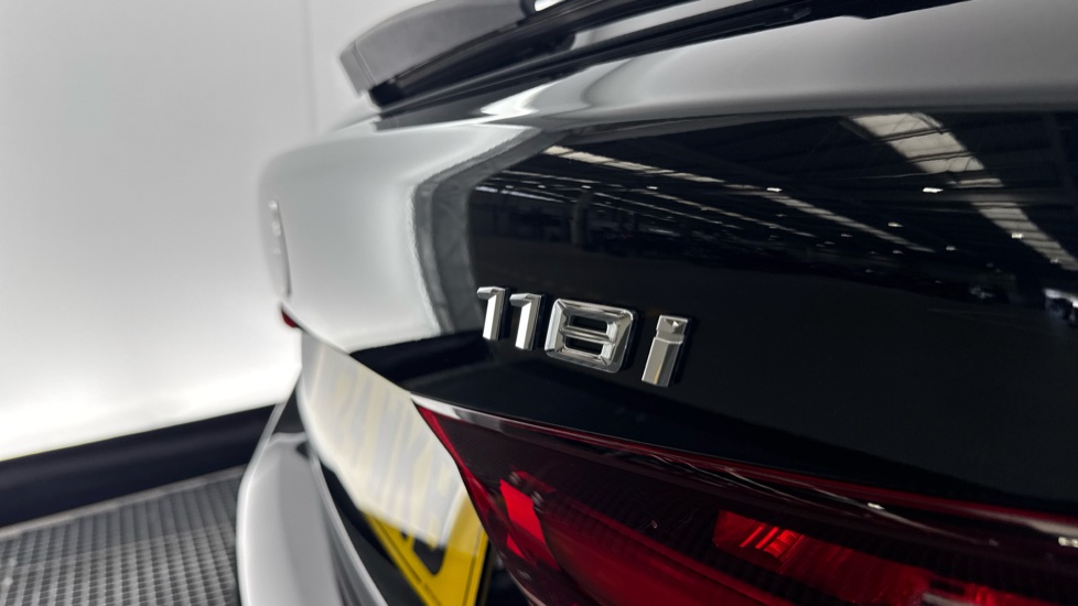 BMW 1 Series 118i [136] M Sport 5dr Step Auto [LCP/Tech pk] Petrol Hatchback - Image 24