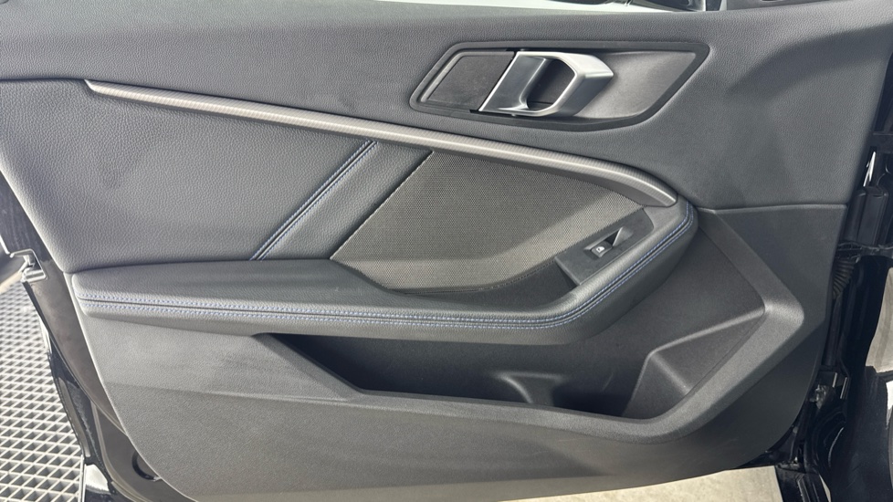 BMW 1 Series 118i [136] M Sport 5dr Step Auto [LCP/Tech pk] Petrol Hatchback - Image 33
