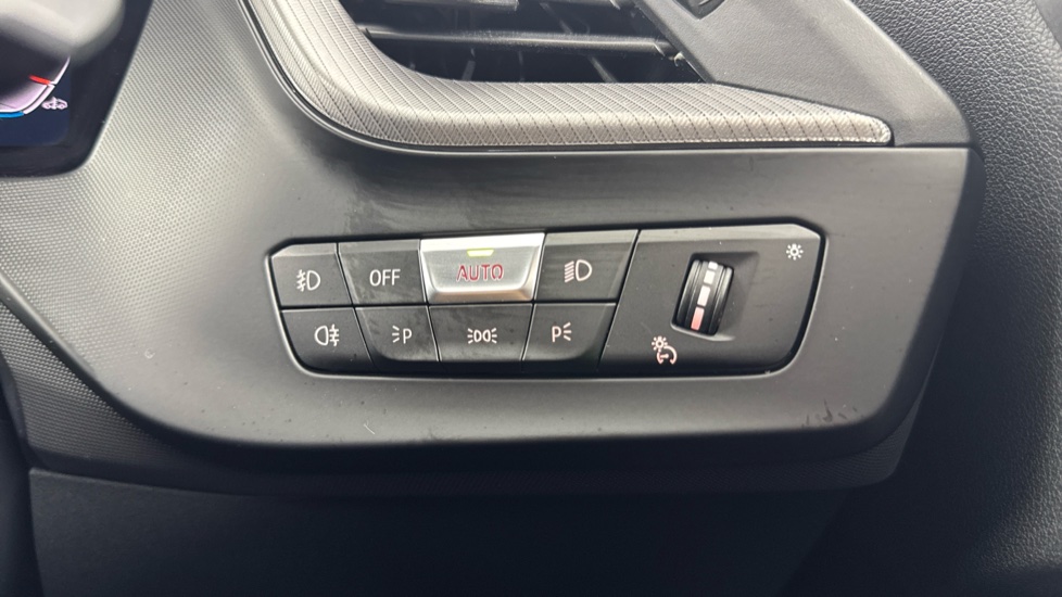 BMW 1 Series 118i [136] M Sport 5dr Step Auto [LCP/Tech pk] Petrol Hatchback - Image 47