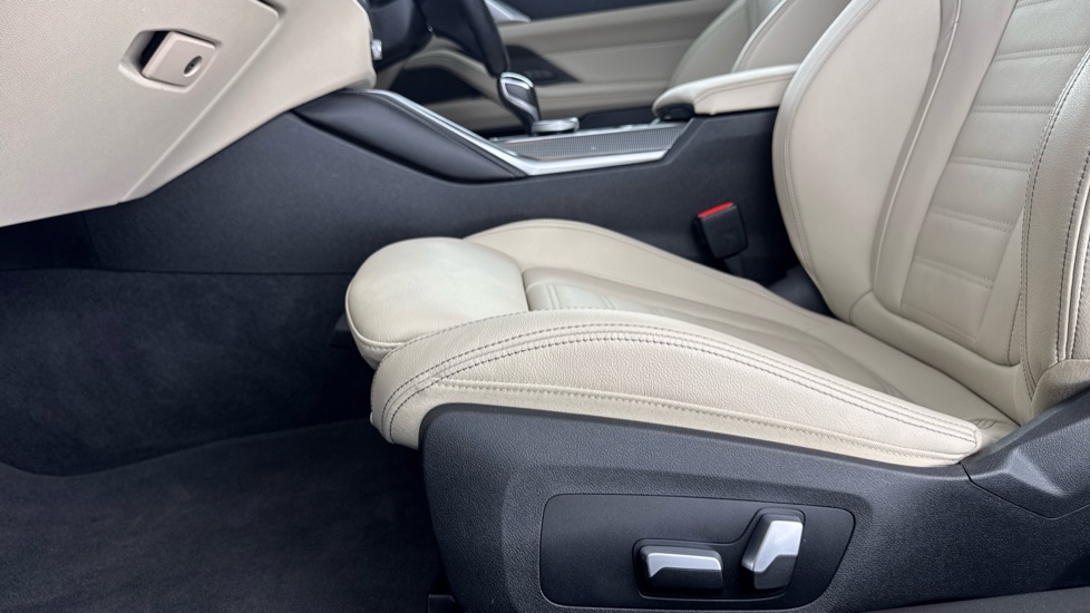 BMW 4 Series 420i M Sport 2dr Step Auto Petrol Convertible - Image 32