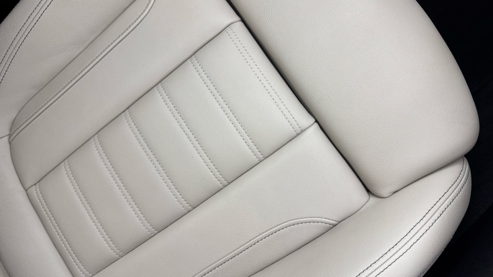 BMW 4 Series 420i M Sport 2dr Step Auto Petrol Convertible - Image 45