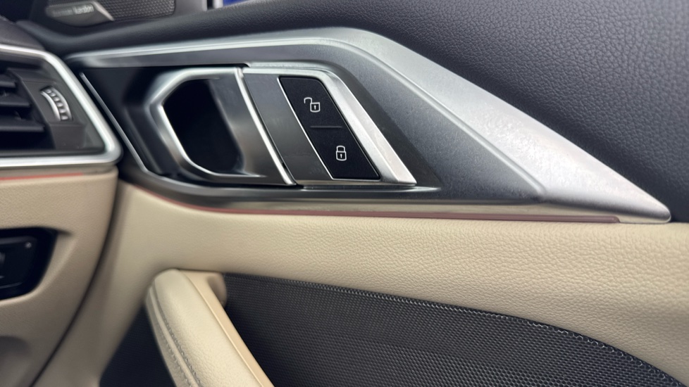 BMW 4 Series 420i M Sport 2dr Step Auto Petrol Convertible - Image 59