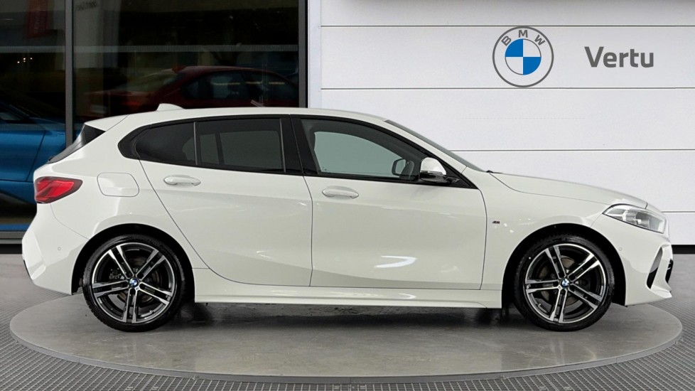 BMW 1 Series 118i [136] M Sport 5dr Step Auto [LCP] Petrol Hatchback - Image 3