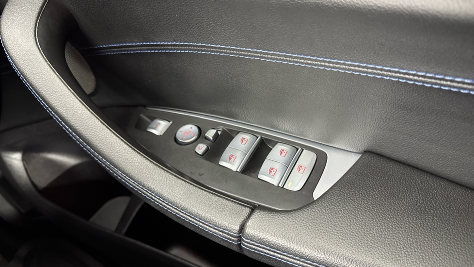 BMW X4 xDrive M40i MHT 5dr Auto Petrol Estate - Image 54