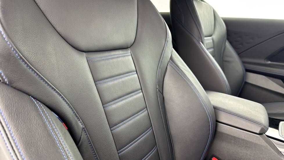 BMW 2 Series 220i M Sport 2dr Step Auto [Tech+/Pro Pack] Petrol Coupe - Image 51