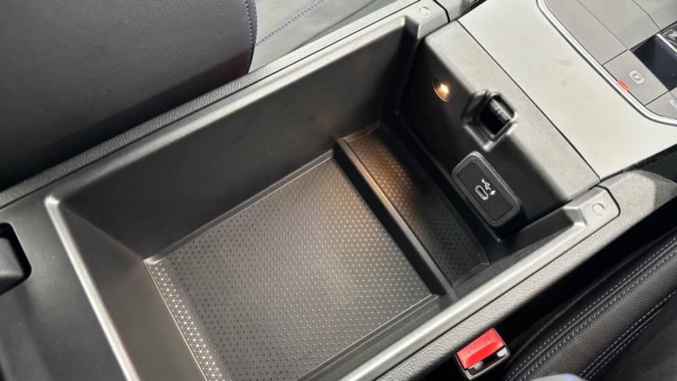 BMW 2 Series 220i M Sport 2dr Step Auto [Tech+/Pro Pack] Petrol Coupe - Image 58