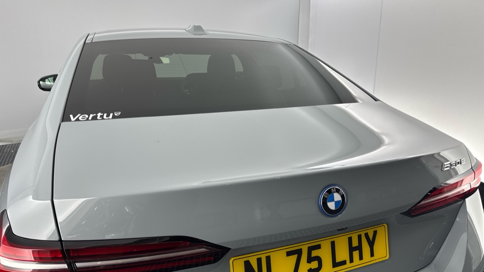 BMW 5 Series 530e M Sport 4dr Auto Saloon - Image 26