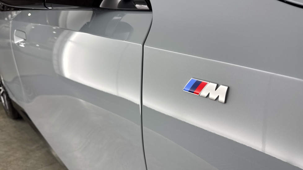 BMW 5 Series 530e M Sport 4dr Auto Saloon - Image 32