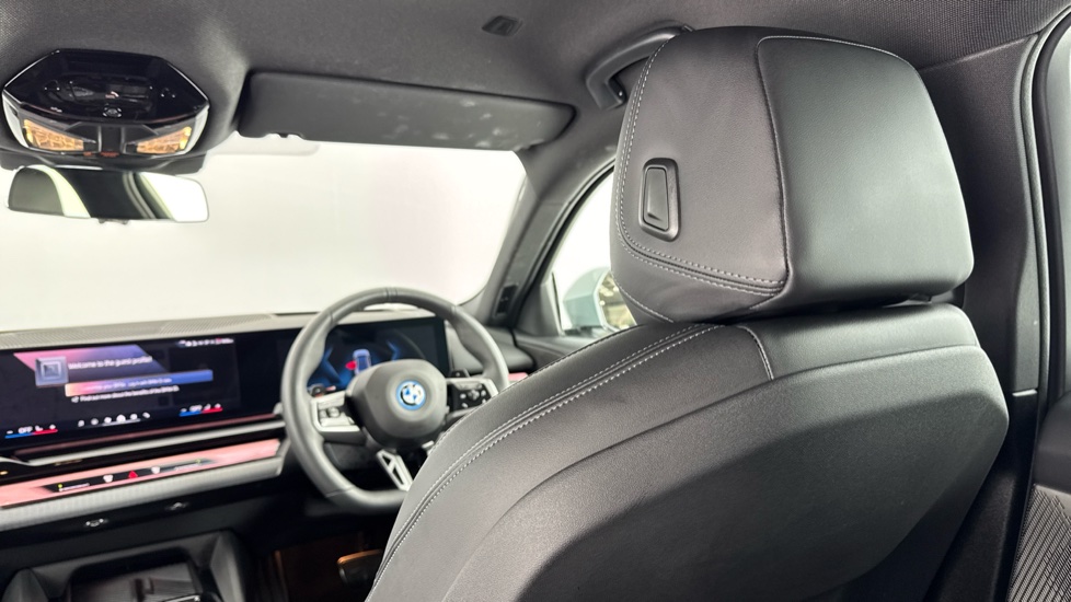BMW 5 Series 530e M Sport 4dr Auto Saloon - Image 44