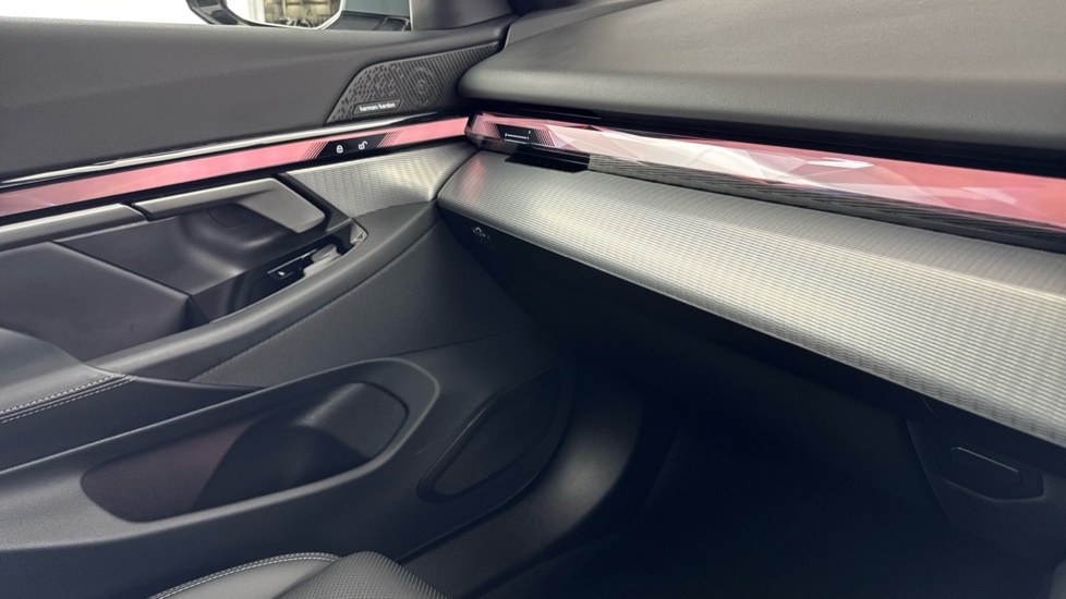 BMW 5 Series 530e M Sport 4dr Auto Saloon - Image 50