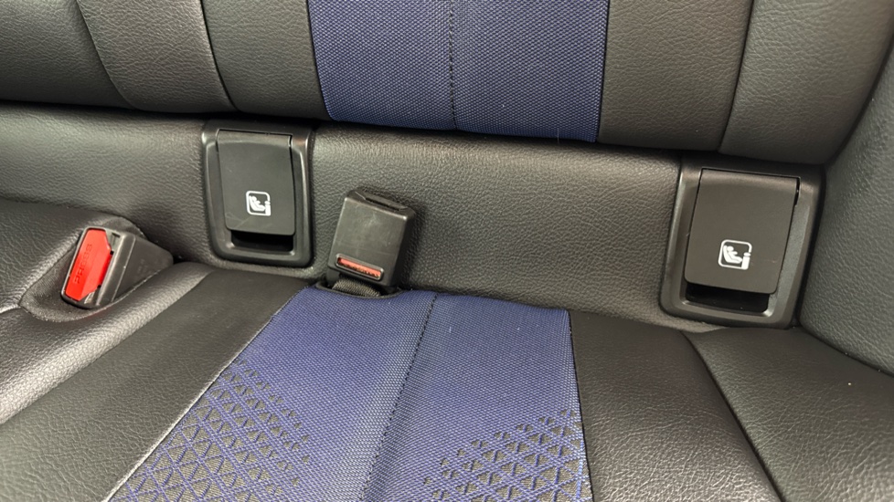 BMW 2 Series 218i [136] M Sport 4dr DCT Petrol Saloon - Image 37