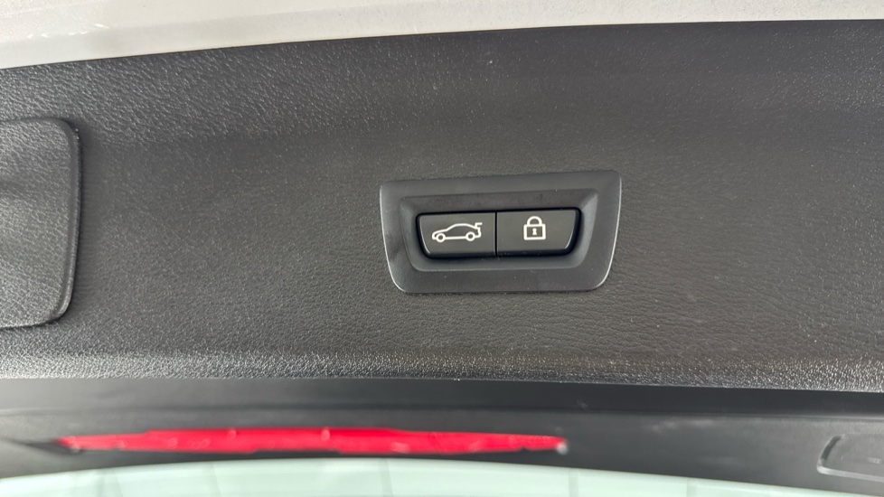 BMW X1 sDrive 20i Sport 5dr Step Auto Petrol Estate - Image 28