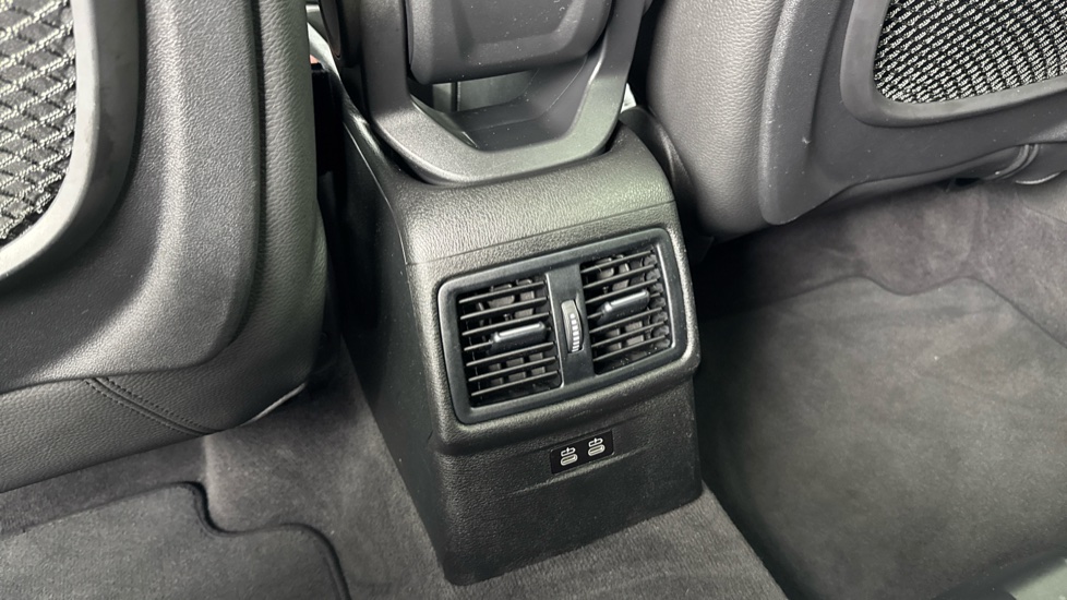 BMW X1 sDrive 20i Sport 5dr Step Auto Petrol Estate - Image 40