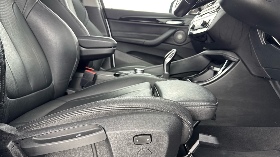 BMW X1 sDrive 20i Sport 5dr Step Auto Petrol Estate - Image 42