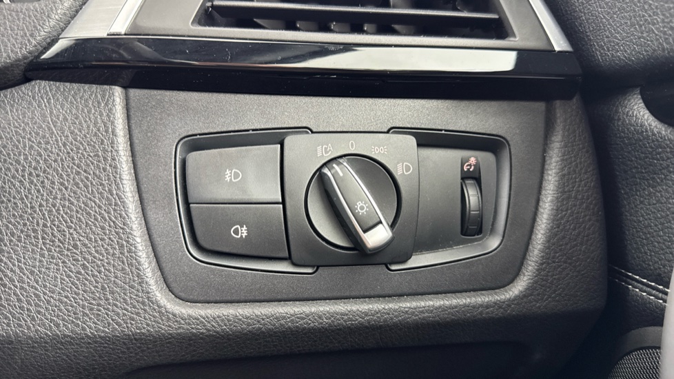 BMW 4 Series 420i M Sport 5dr Auto [Professional Media] Petrol Hatchback - Image 20