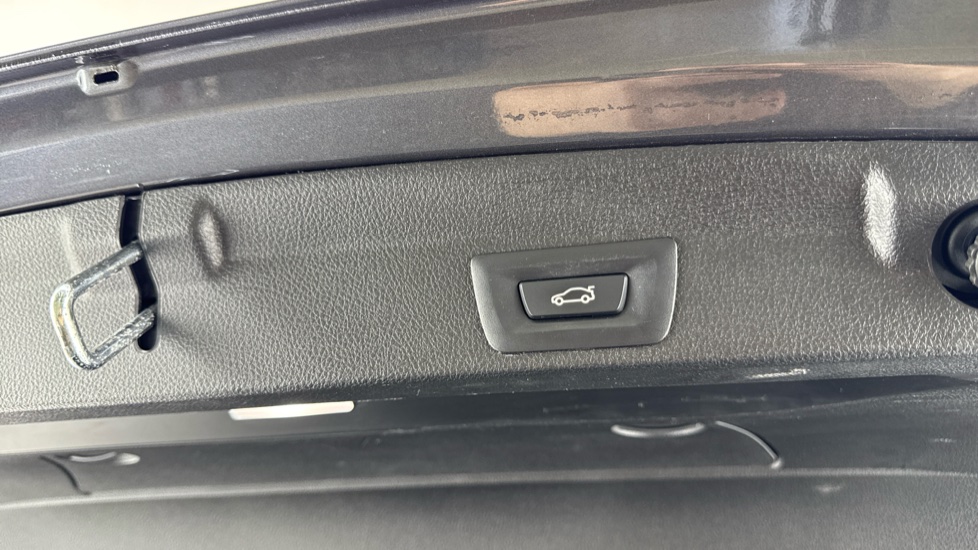 BMW 4 Series 420i M Sport 5dr Auto [Professional Media] Petrol Hatchback - Image 26
