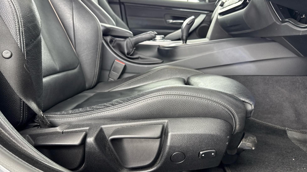 BMW 4 Series 420i M Sport 5dr Auto [Professional Media] Petrol Hatchback - Image 44