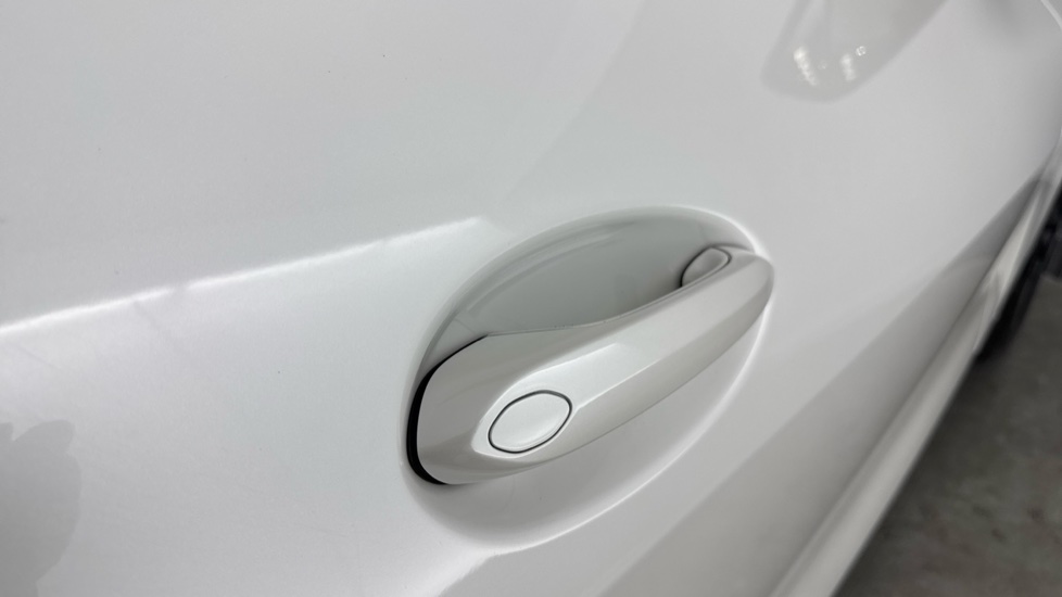 BMW 4 Series M440i xDrive MHT 2dr Step Auto Petrol Coupe - Image 30
