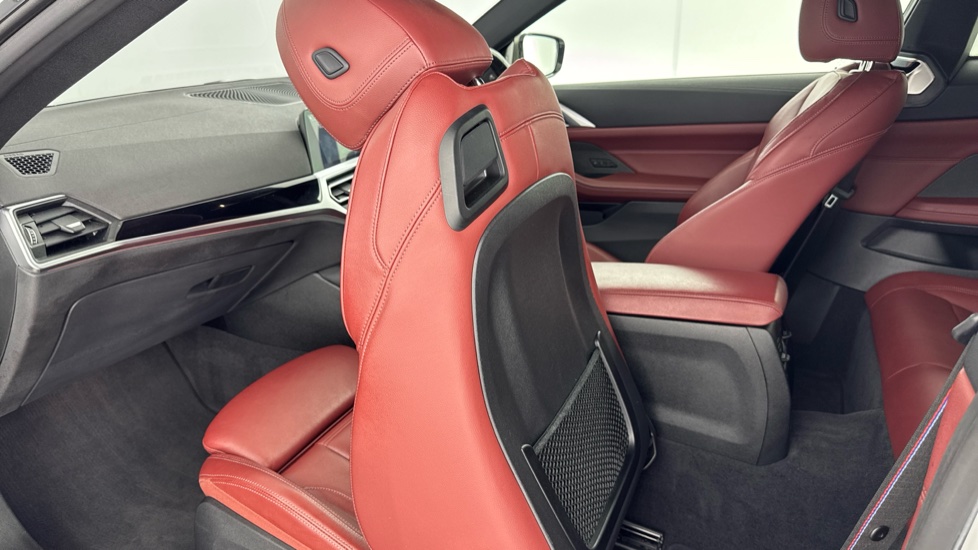 BMW 4 Series M440i xDrive MHT 2dr Step Auto Petrol Coupe - Image 37