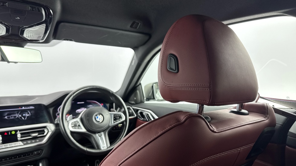BMW 4 Series M440i xDrive MHT 2dr Step Auto Petrol Coupe - Image 41