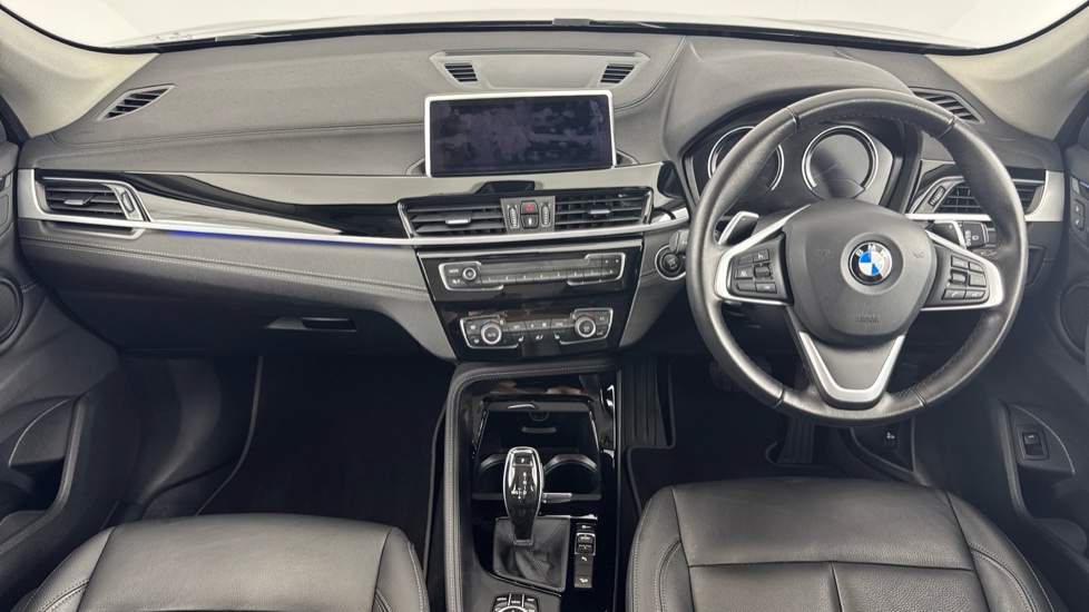BMW X1 xDrive 20i [178] xLine 5dr Step Auto Petrol Estate - Image 4