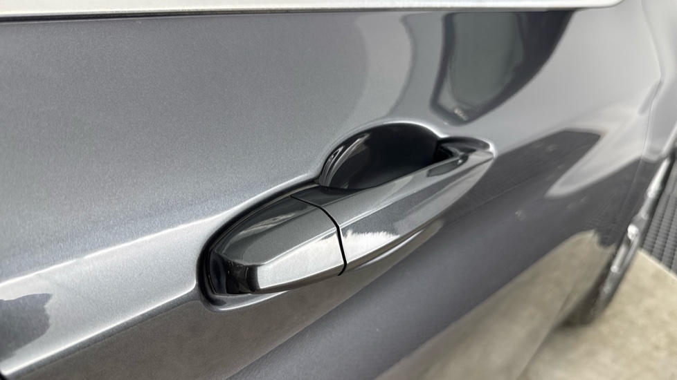 BMW X1 xDrive 20i [178] xLine 5dr Step Auto Petrol Estate - Image 29