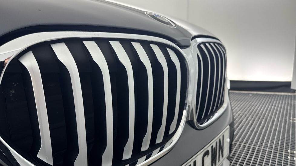 BMW X1 xDrive 20i [178] xLine 5dr Step Auto Petrol Estate - Image 31