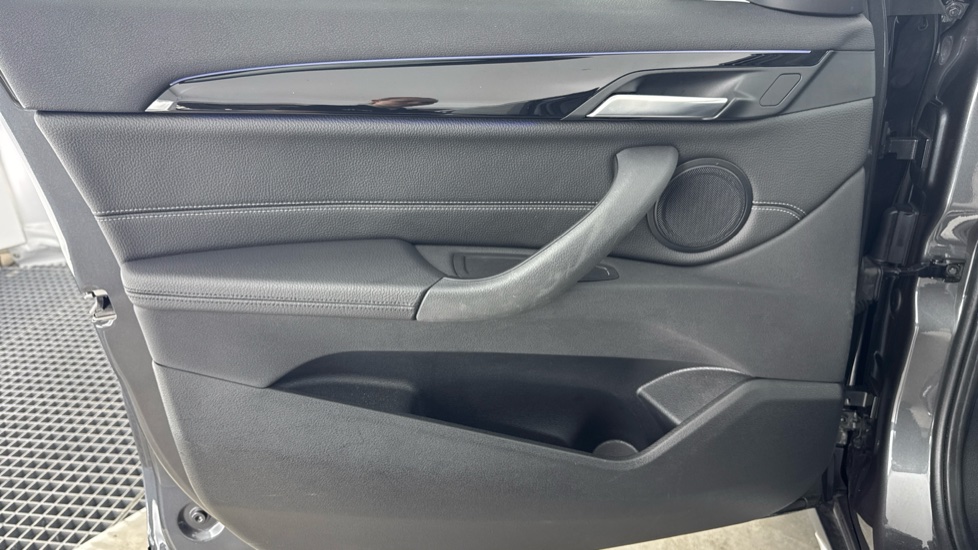 BMW X1 xDrive 20i [178] xLine 5dr Step Auto Petrol Estate - Image 33