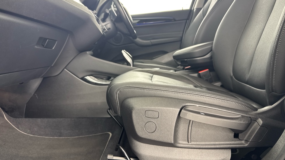 BMW X1 xDrive 20i [178] xLine 5dr Step Auto Petrol Estate - Image 34