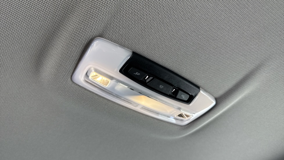 BMW X1 xDrive 20i [178] xLine 5dr Step Auto Petrol Estate - Image 43