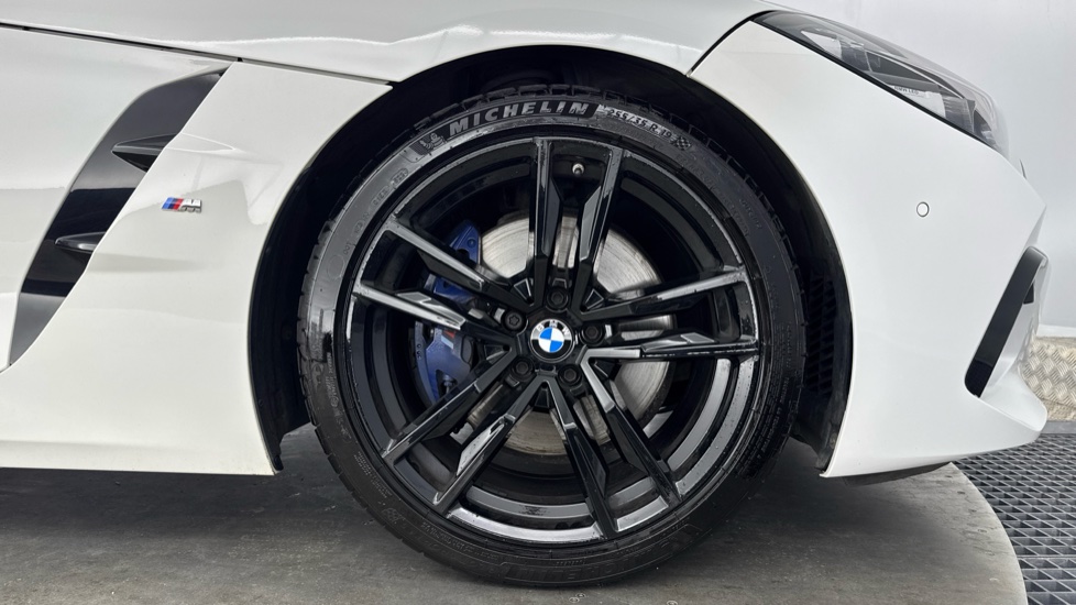 BMW Z4 sDrive 20i M Sport 2dr Auto Petrol Roadster - Image 14