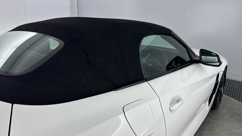 BMW Z4 sDrive 20i M Sport 2dr Auto Petrol Roadster - Image 28