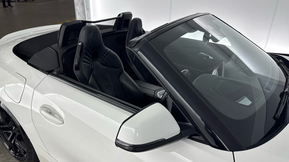 BMW Z4 sDrive 20i M Sport 2dr Auto Petrol Roadster - Image 33