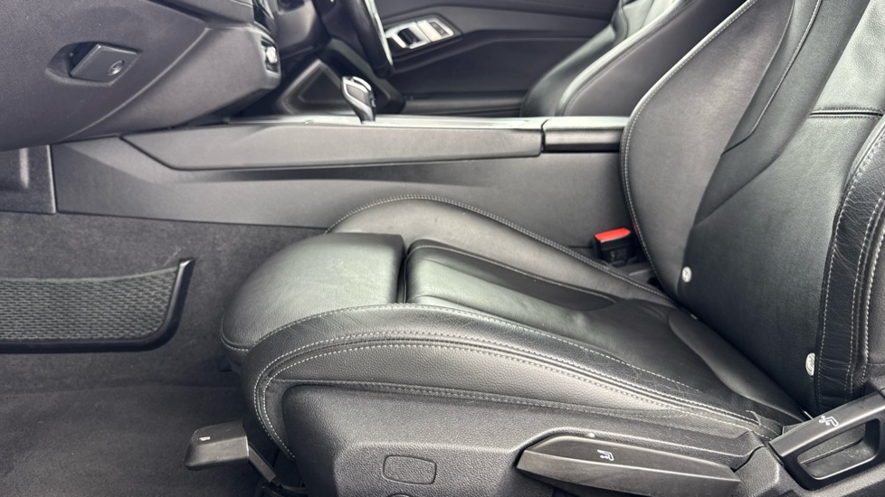 BMW Z4 sDrive 20i M Sport 2dr Auto Petrol Roadster - Image 39