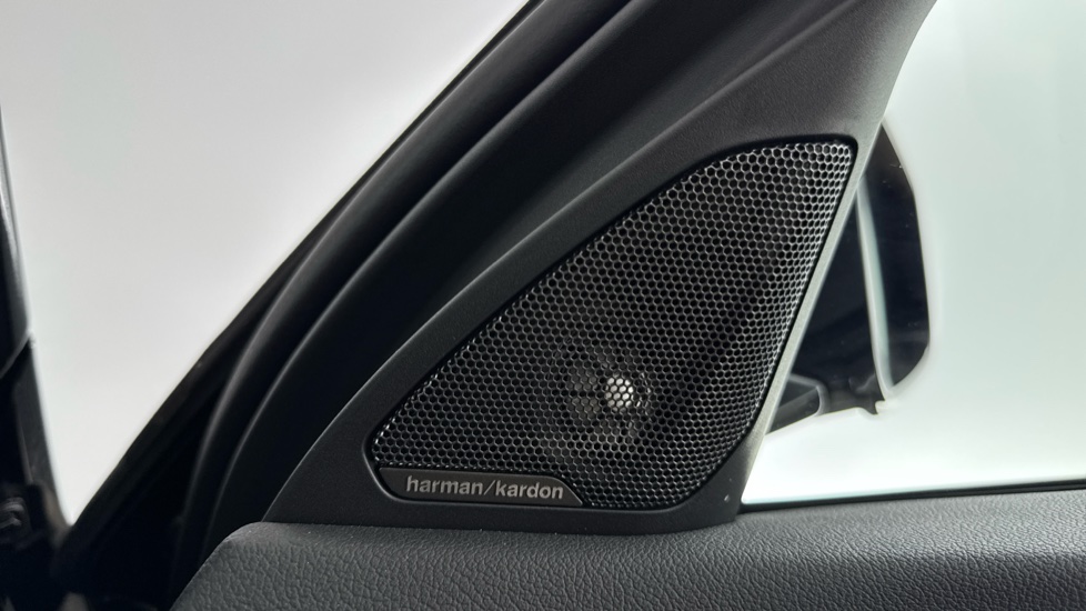BMW 1 Series M135i xDrive 5dr Step Auto [Tech/Pro Pack] Petrol Hatchback - Image 20
